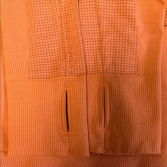 Women’s NIKE ACG Dri-fit Base Layer 1 Orange Long Sleeve Top - Picture 4 of 12